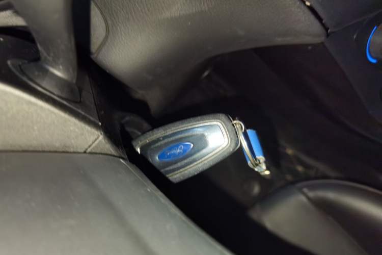 Used Ford Focus 2015 Sedan EcoBoost 180 Automatic Elite Model Vehicle Key