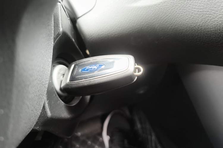 Used Ford Focus 2015 Hatchback 1.6L Automatic Comfort Model Vehicle Key