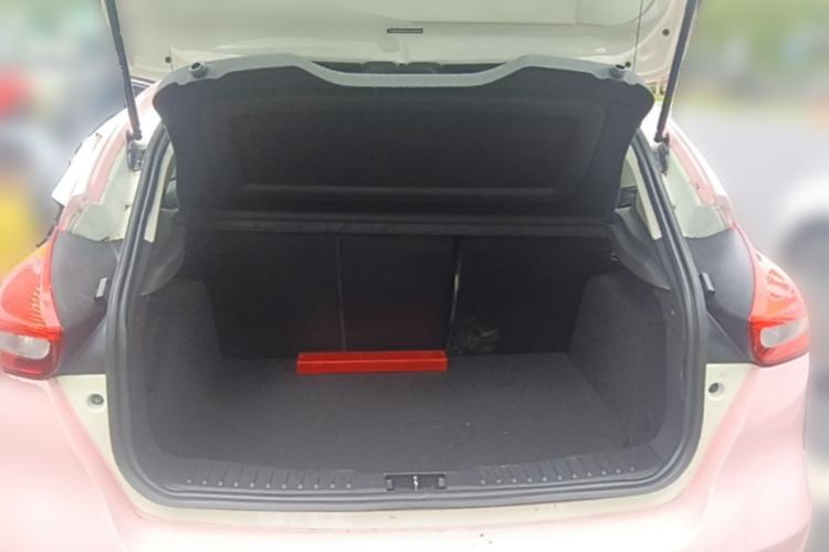 Used Ford Focus 2015 Hatchback 1.6L Automatic Comfort Model Trunk