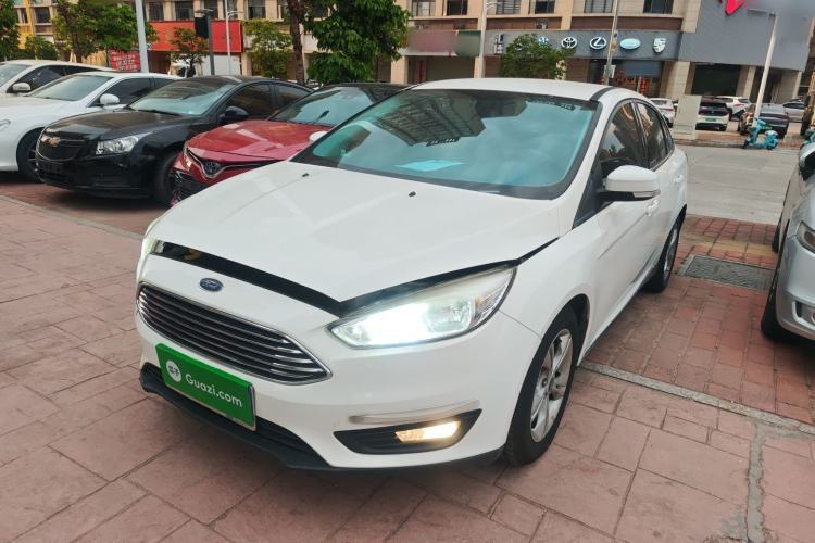 Used Ford Focus 2015 Sedan 1.6L Automatic Comfort Model Guazi used car, China used car export, Used car for sale, Used  cars, Cheapest cars for sale