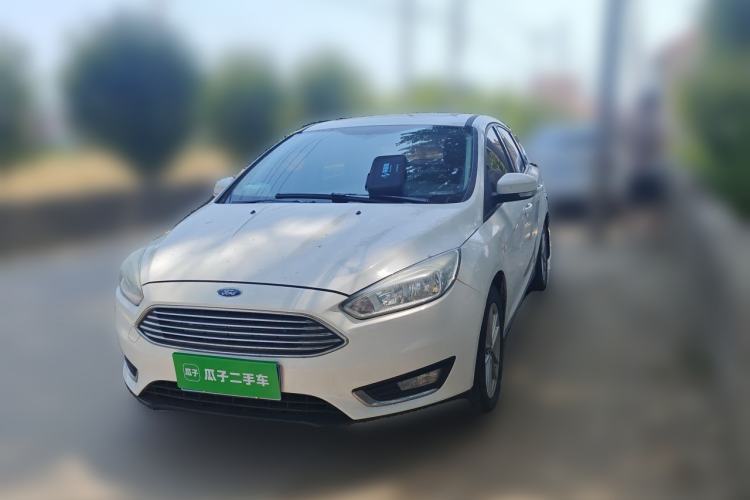 Used Ford Focus 2015 Sedan 1.6L Manual Fashion Edition Guazi used car, China used car export, Used car for sale, Used  cars, Cheapest cars for sale