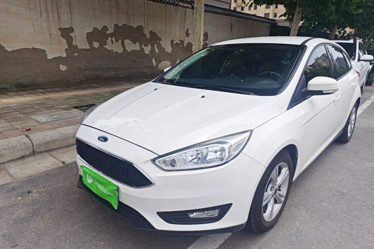 Used Ford Focus 2015 Hatchback 1.6L Automatic Comfort Model Guazi used car, China used car export, Used car for sale, Used cars, Cheapest cars for sale