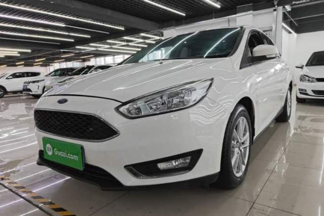 Ojetý Ford Focus 2015 Hatchback 1.6L Automatic Fashion Edition