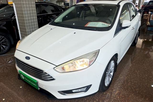 Used Ford Focus 2015 Sedan EcoBoost 180 Automatic Flagship Model