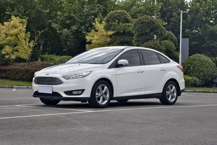 Ojetý Ford Focus 2015 Sedan 1.6L Manual Comfort Model Guazi used car, China used car export, Used car for sale, Used  cars, Cheapest cars for sale