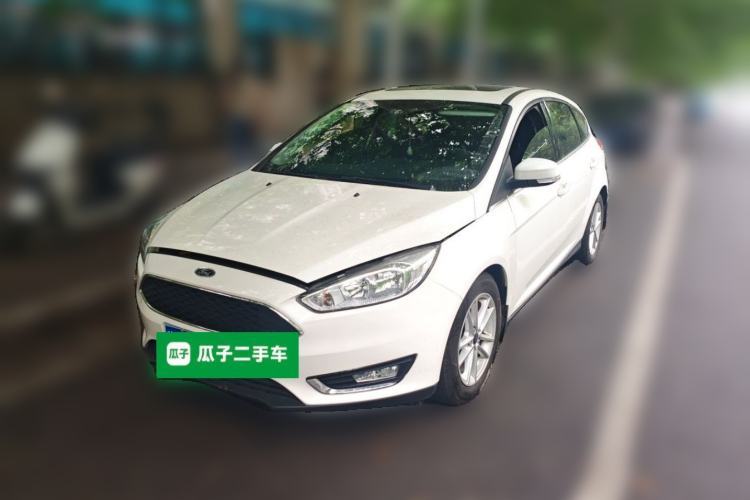 Used Ford Focus 2015 Hatchback EcoBoost 180 Automatic Elite Model Guazi used car, China used car export, Used car for sale, Used cars, Cheapest cars for sale