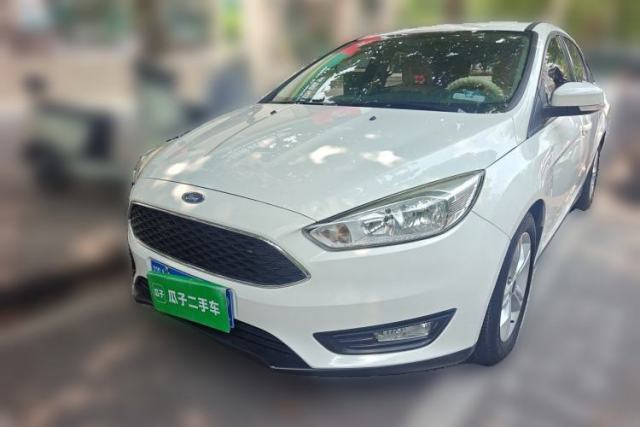 Ojetý Ford Focus 2015 Hatchback 1.6L Automatic Comfort Model