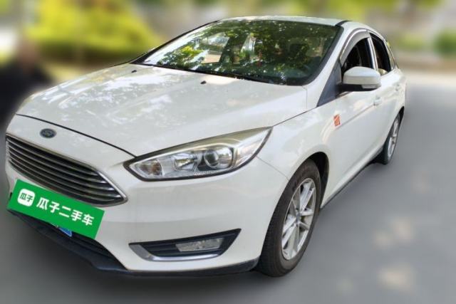 Used Ford Focus 2015 Sedan 1.6L Manual Fashion Edition