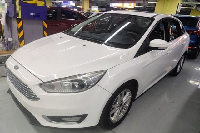Used Ford Focus 2015 Sedan EcoBoost 125 Automatic Supreme Style Edition