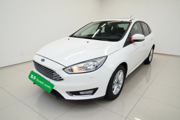 Używany Ford Focus 2015 Sedan 1.6L Automatic Trend Model Guazi used car, China used car export, Used car for sale, Used cars, Cheapest cars for sale