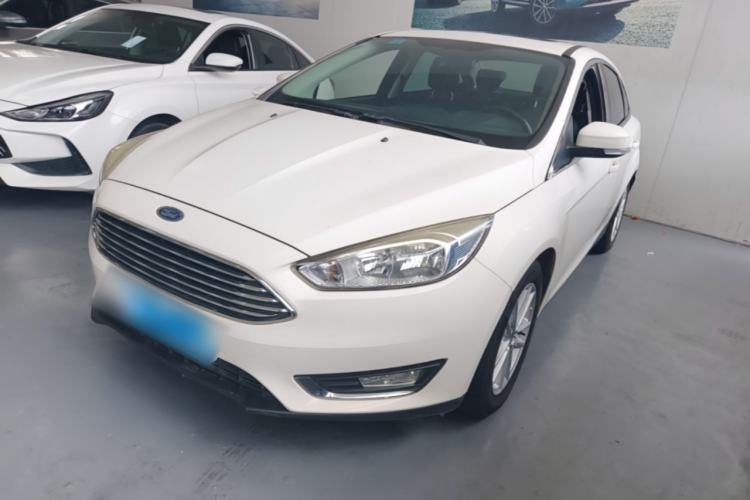 Used Ford Focus 2015 Sedan 1.6L Automatic Trend Model Guazi used car, China used car export, Used car for sale, Used Ford cars, Cheapest cars for sale