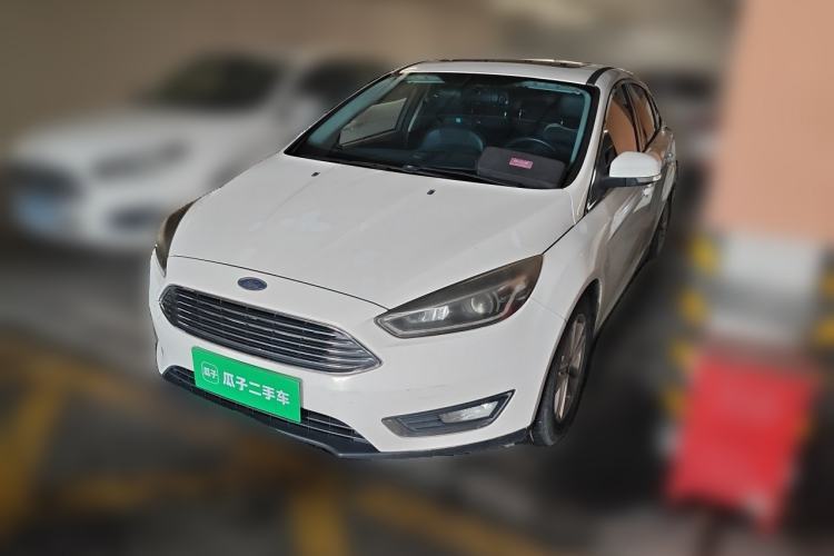 Used Ford Focus 2015 Sedan 1.6L Manual Fashion Edition Guazi used car, China used car export, Used car for sale, Used  cars, Cheapest cars for sale