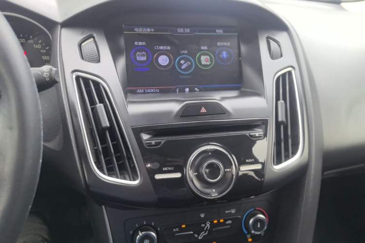 Used Ford Focus 2015 Hatchback 1.6L Automatic Comfort Model Audio And AC Panel