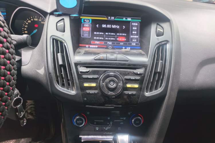 Used Ford Focus 2015 Sedan 1.6L Automatic Trend Model Audio And AC Panel