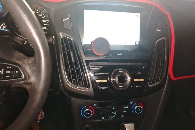 Used Ford Focus 2015 Sedan 1.6L Automatic Trend Model Audio And AC Panel