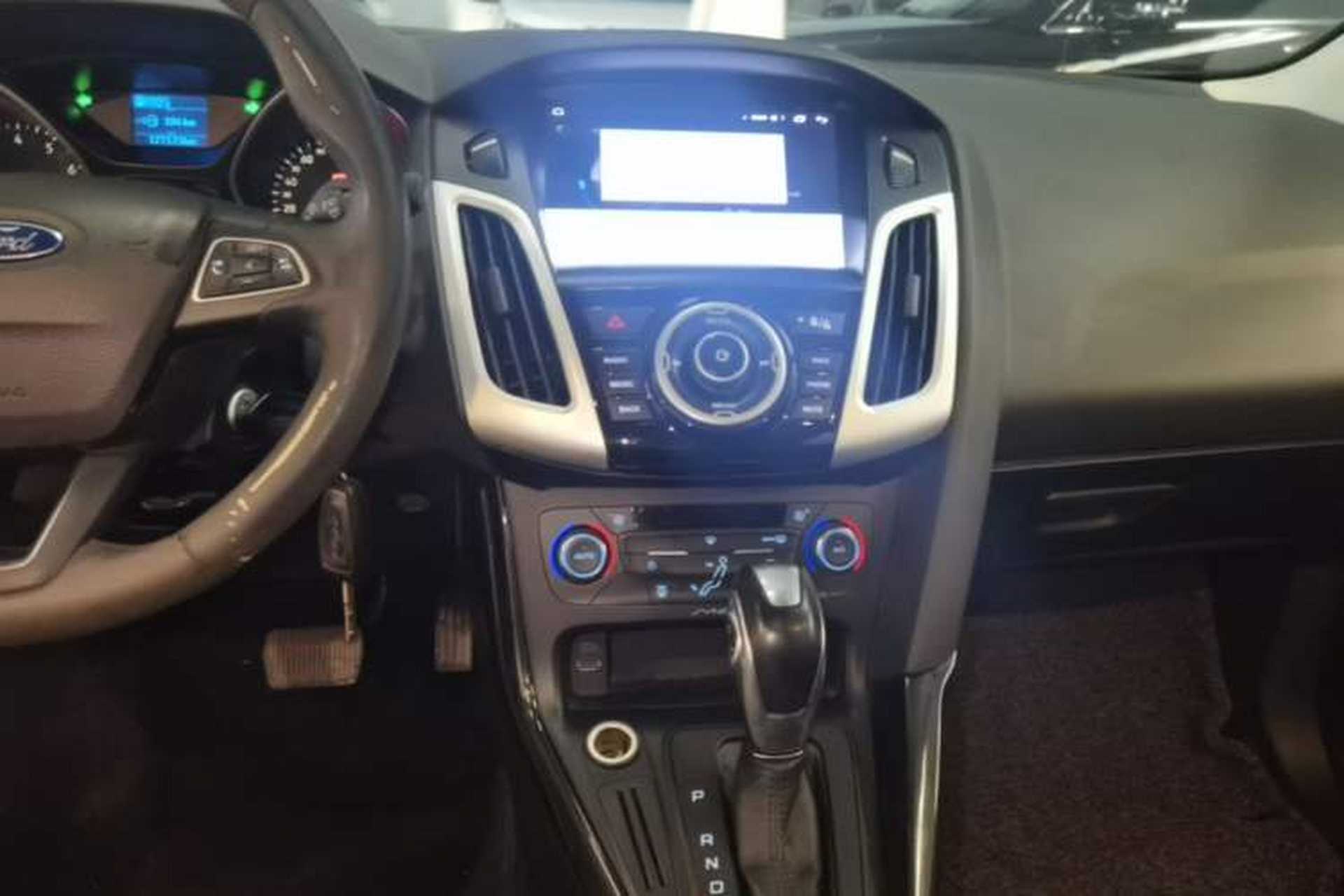 Used Ford Focus 2015 Sedan 1.6L Automatic Trend Model Audio And AC Panel
