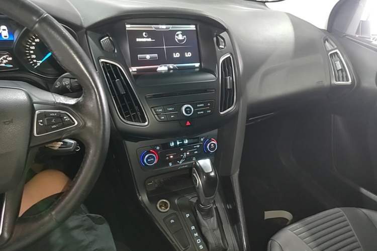 Used Ford Focus 2015 Sedan EcoBoost 180 Automatic Elite Model Audio And AC Panel