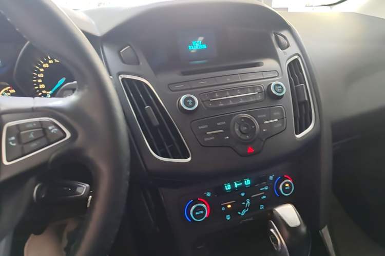 Used Ford Focus 2015 Sedan EcoBoost 125 Automatic Supreme Style Edition Audio And AC Panel