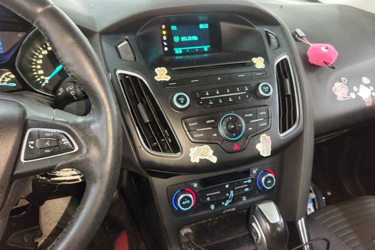 Used Ford Focus 2015 Sedan 1.6L Automatic Trend Model Audio And AC Panel
