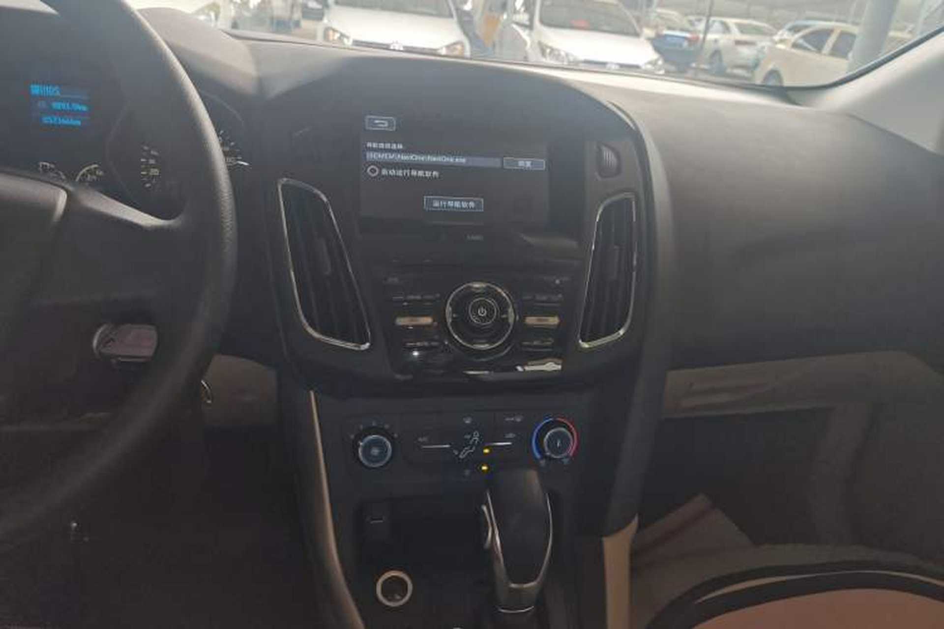 Used Ford Focus 2015 Sedan 1.6L Automatic Comfort Model Audio And AC Panel