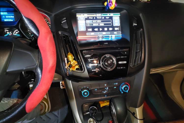 Used Ford Focus 2015 Sedan 1.6L Automatic Comfort Model Audio And AC Panel