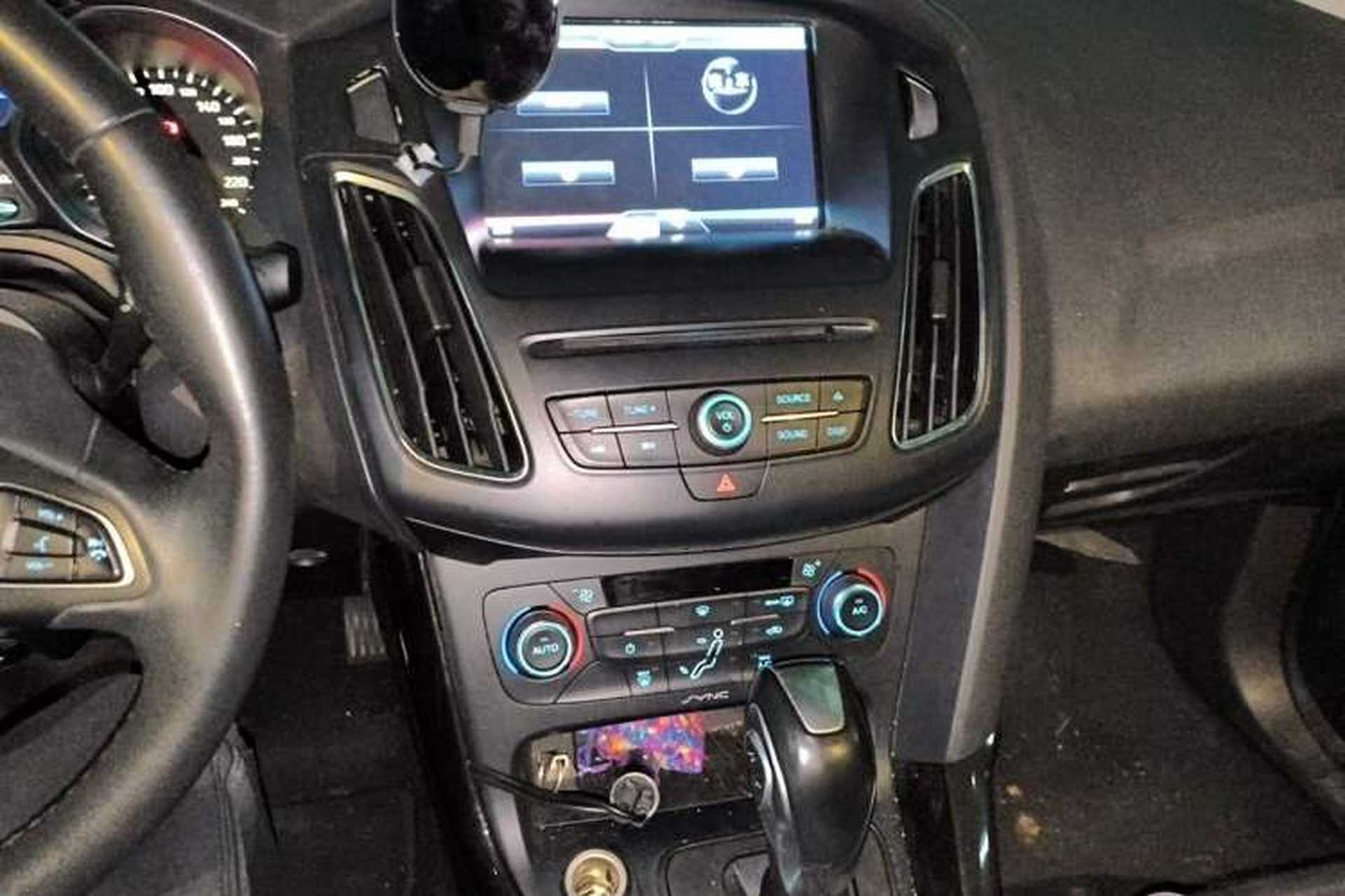 Used Ford Focus 2015 Sedan EcoBoost 180 Automatic Elite Model Audio And AC Panel