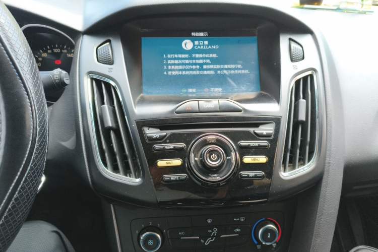 Used Ford Focus 2015 Hatchback 1.6L Manual Comfort Edition Audio And AC Panel