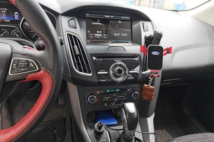 Used Ford Focus 2015 Hatchback EcoBoost 180 Automatic Sport Model Audio And AC Panel