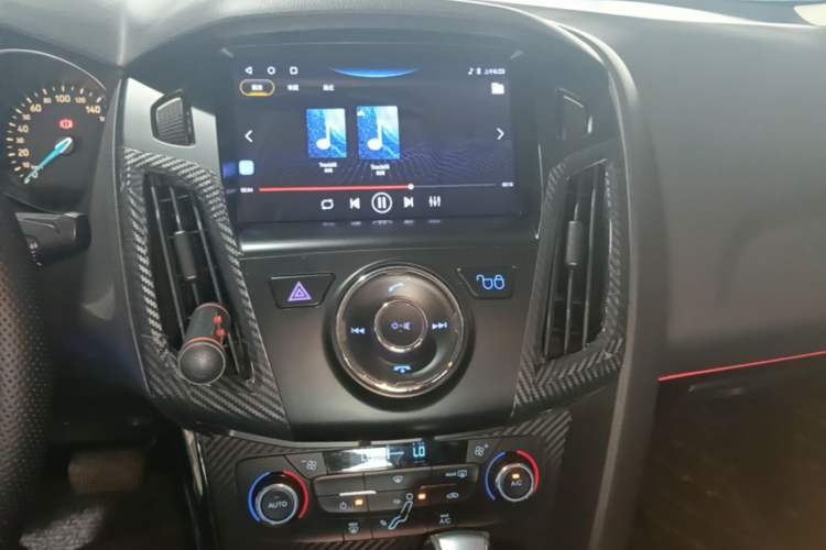 Used Ford Focus 2015 Sedan 1.6L Automatic Trend Model Audio And AC Panel
