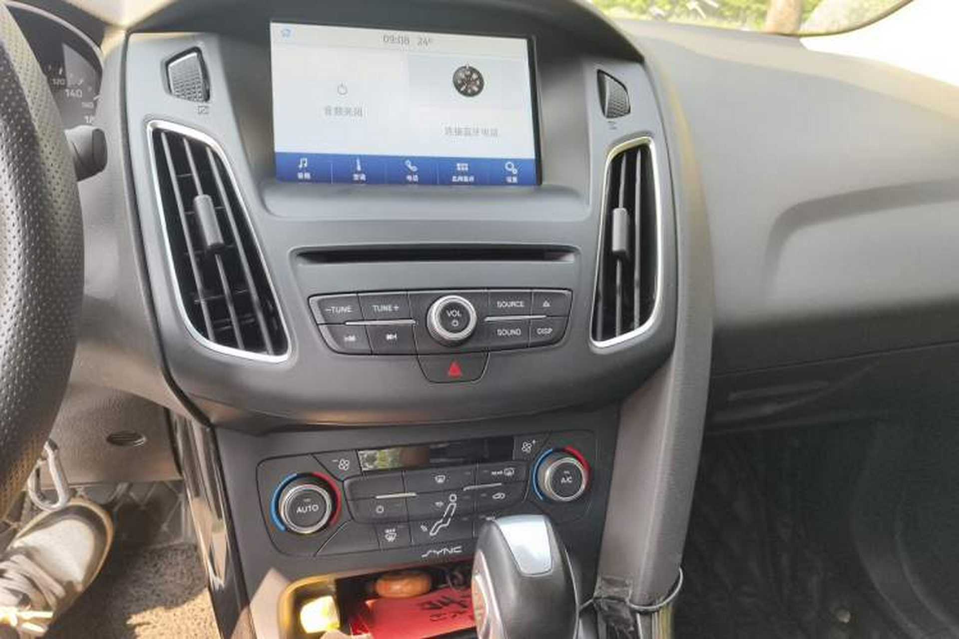 Used Ford Focus 2015 Sedan EcoBoost 180 Automatic Elite Model Audio And AC Panel