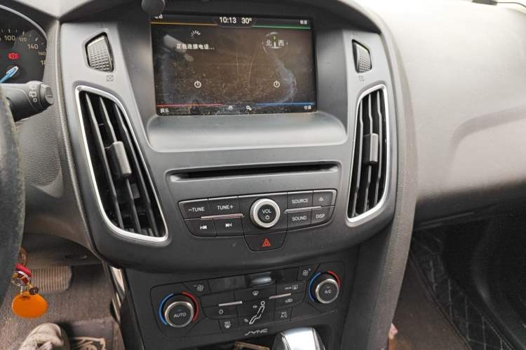 Used Ford Focus 2015 Hatchback EcoBoost 180 Automatic Elite Model Audio And AC Panel