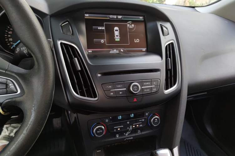 Used Ford Focus 2015 Sedan EcoBoost 180 Automatic Elite Model Audio And AC Panel