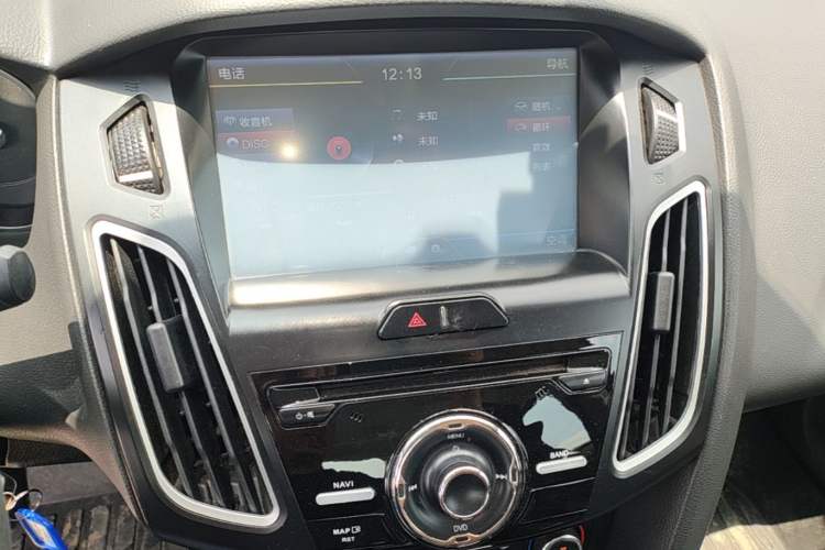 Used Ford Focus 2015 Sedan EcoBoost 125 Automatic Supreme Style Edition Audio And AC Panel