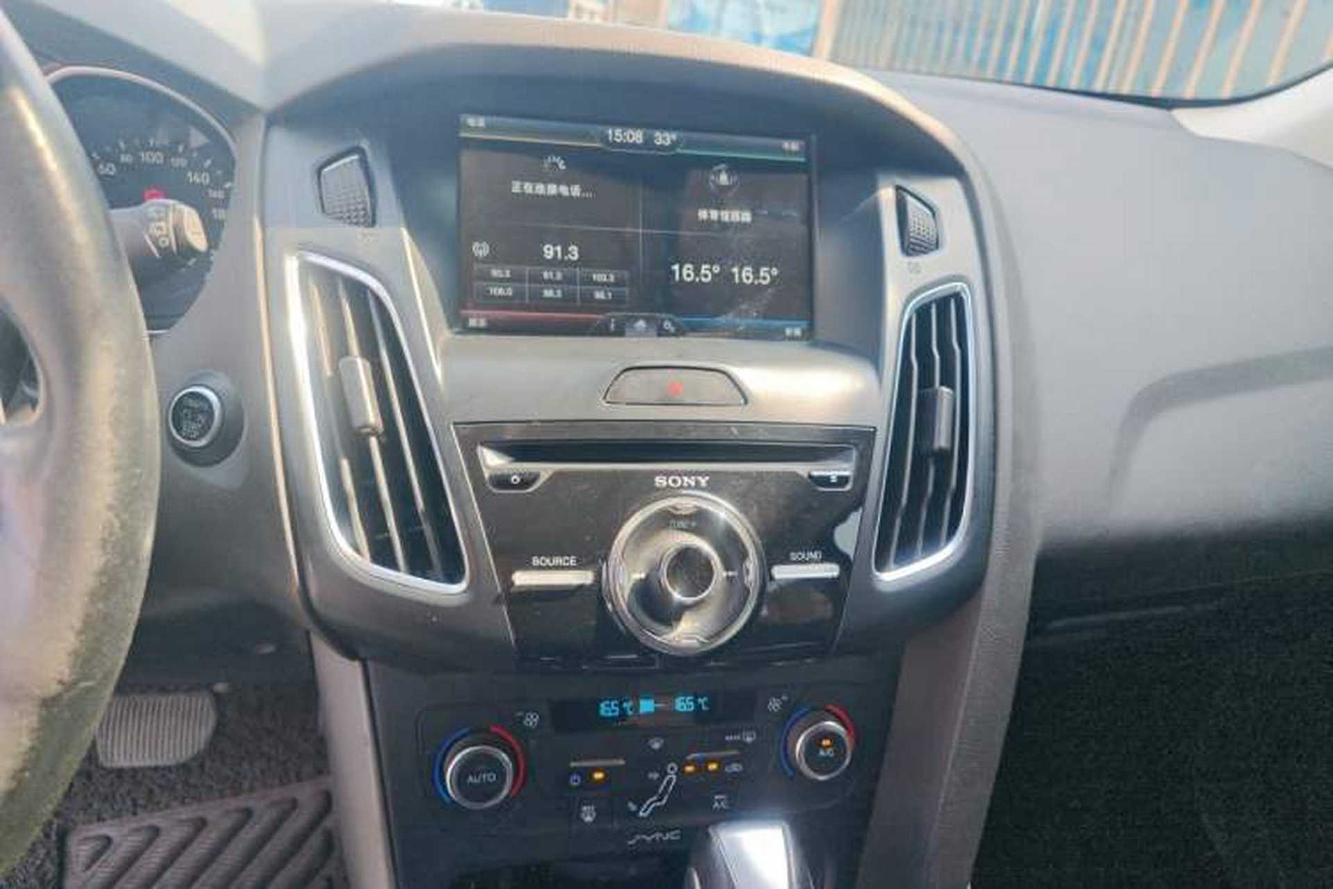 Used Ford Focus 2015 Hatchback EcoBoost 180 Automatic Sport Model Audio And AC Panel