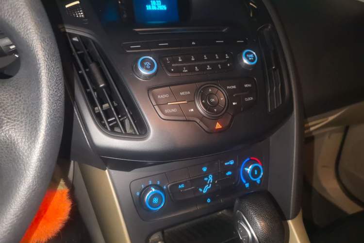 Used Ford Focus 2015 Sedan 1.6L Automatic Comfort Model Audio And AC Panel