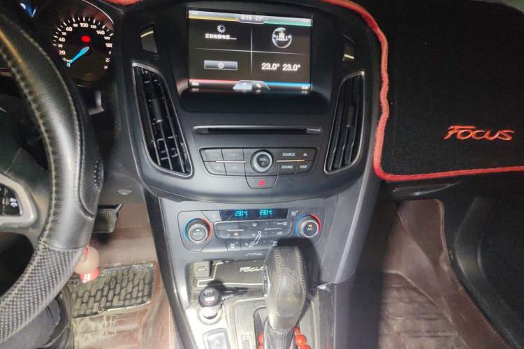 Used Ford Focus 2015 Sedan EcoBoost 180 Automatic Elite Model Audio And AC Panel