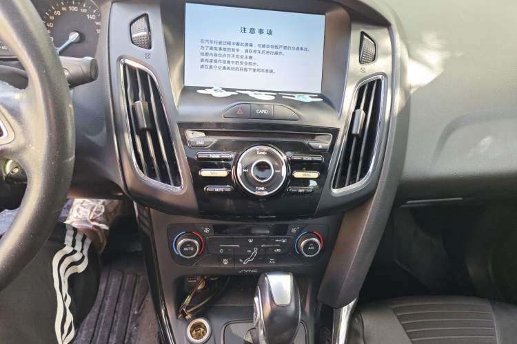 Used Ford Focus 2015 Sedan EcoBoost 125 Automatic Supreme Style Edition Audio And AC Panel