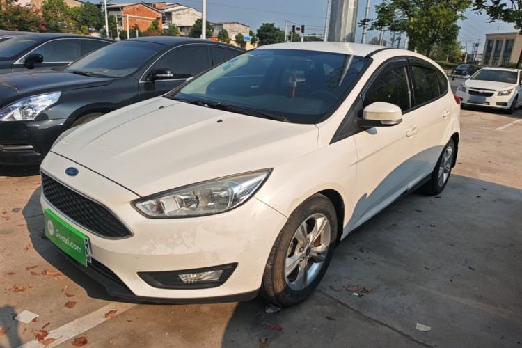 Used Ford Focus 2015 Hatchback 1.6L Automatic Comfort Model Guazi used car, China used car export, Used car for sale, Used cars, Cheapest cars for sale