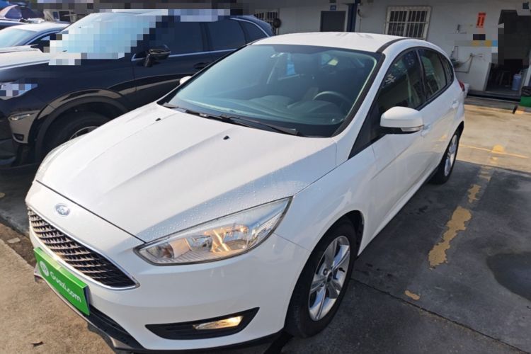 Used Ford Focus 2015 Hatchback 1.6L Automatic Comfort Model Guazi used car, China used car export, Used car for sale, Used Ford cars, Cheapest cars for sale