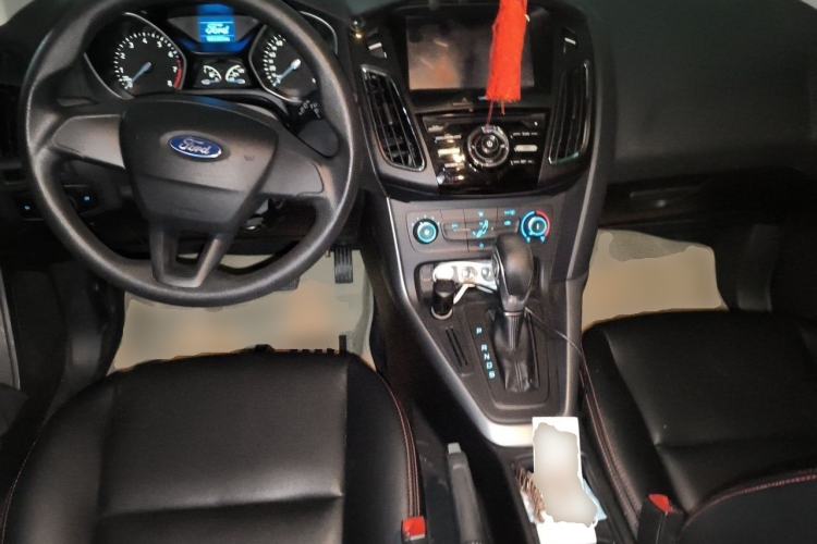 Used Ford Focus 2015 Hatchback 1.6L Automatic Comfort Model Center Console