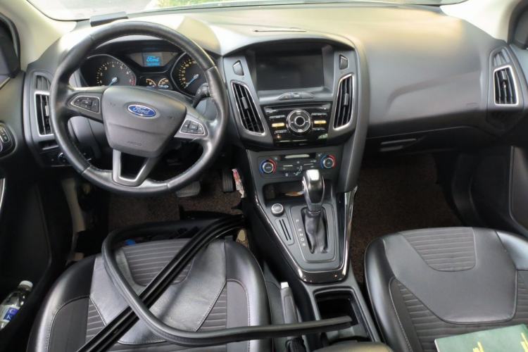 Used Ford Focus 2015 Sedan 1.6L Automatic Trend Model Center Console