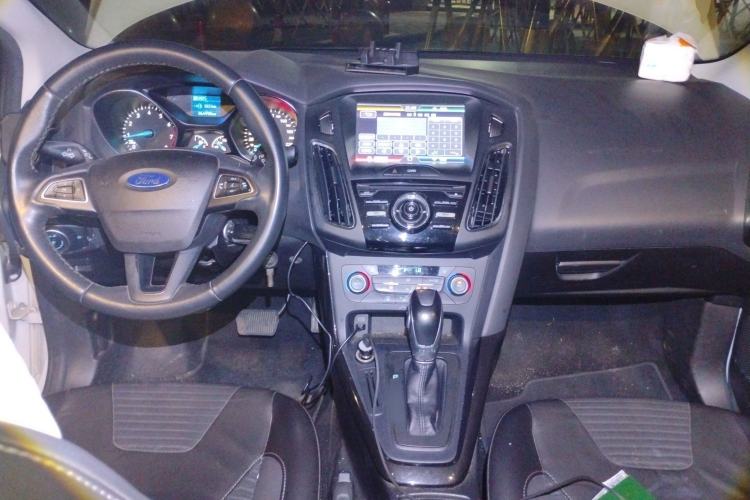 Used Ford Focus 2015 Sedan 1.6L Automatic Trend Model Center Console