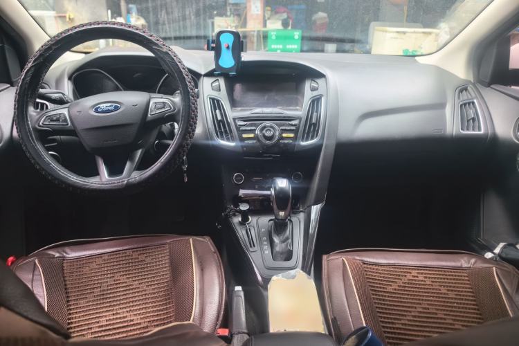 Used Ford Focus 2015 Sedan 1.6L Automatic Trend Model Center Console