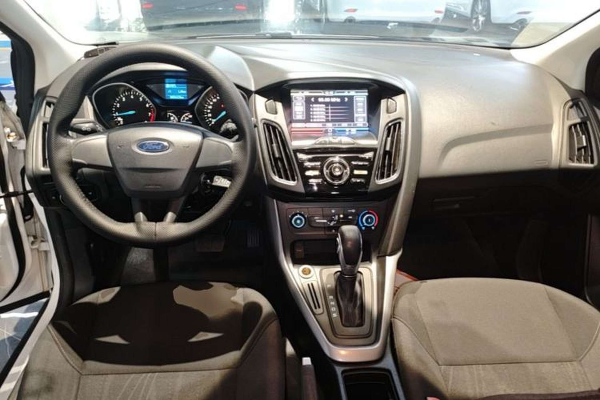 Used Ford Focus 2015 Hatchback 1.6L Automatic Comfort Model Center Console
