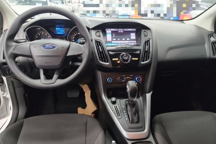 Used Ford Focus 2015 Hatchback 1.6L Automatic Comfort Model Center Console
