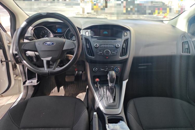 Used Ford Focus 2015 Hatchback 1.6L Automatic Comfort Model Center Console