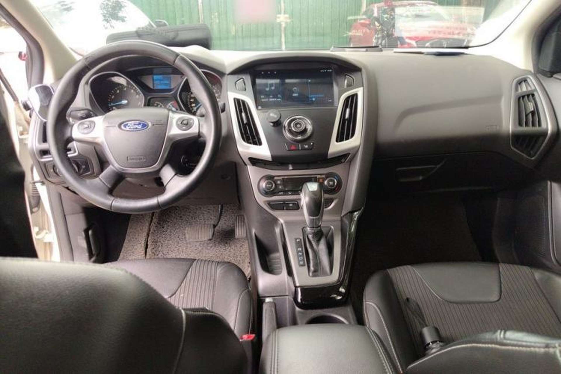 Used Ford Focus 2015 Sedan 1.6L Automatic Trend Model Center Console