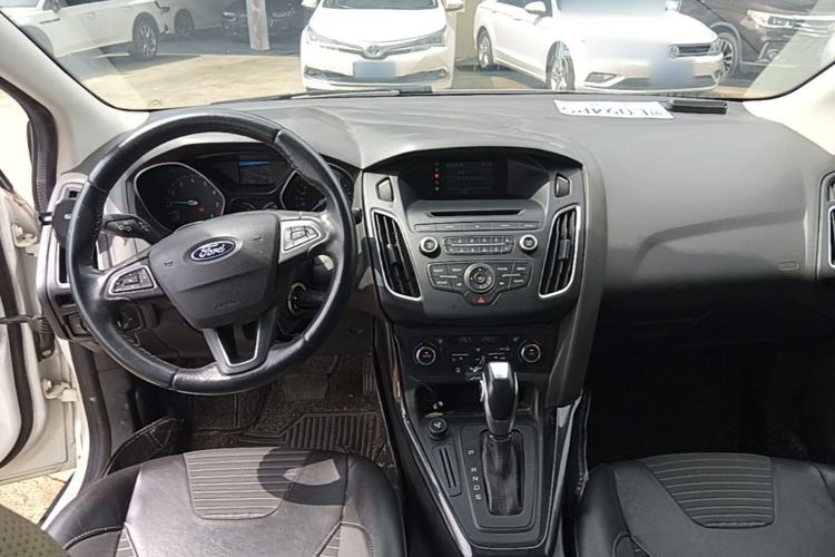 Used Ford Focus 2015 Sedan 1.6L Automatic Trend Model Center Console