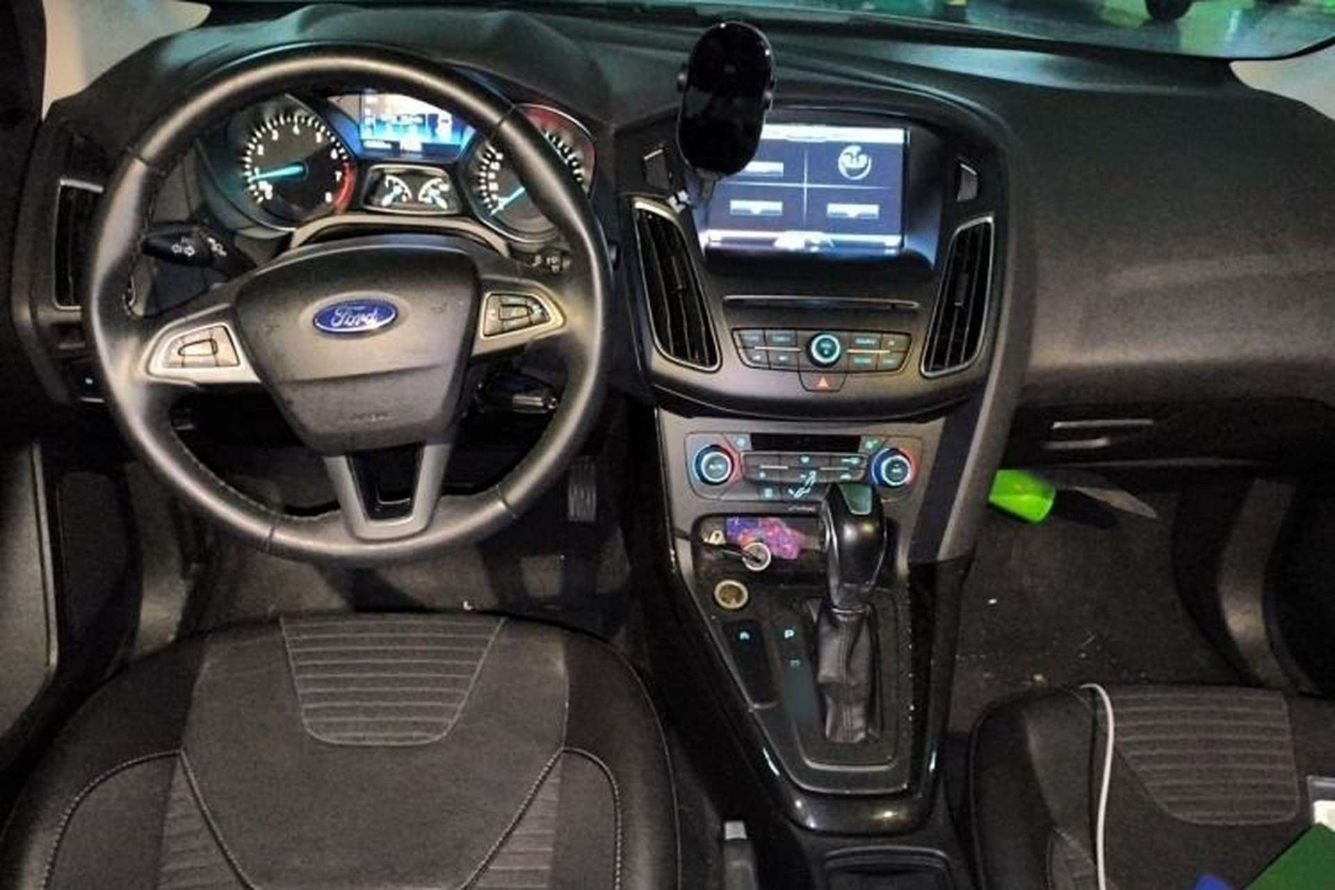Used Ford Focus 2015 Sedan EcoBoost 180 Automatic Elite Model Center Console