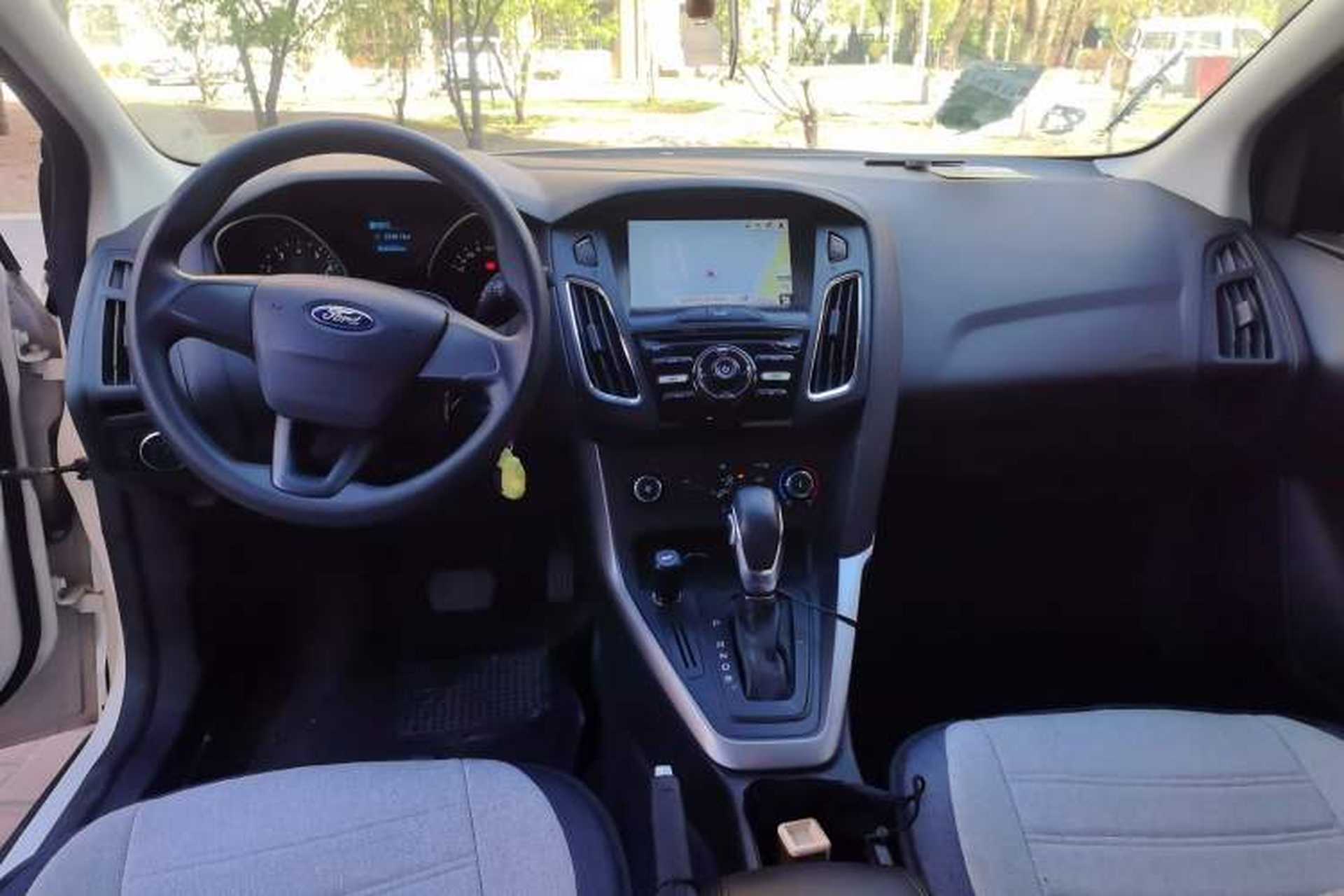 Used Ford Focus 2015 Hatchback 1.6L Automatic Comfort Model Center Console